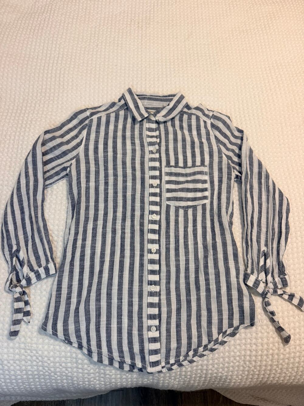 Abercrombie & Fitch striped button-up shirt with tie sleeves - XS